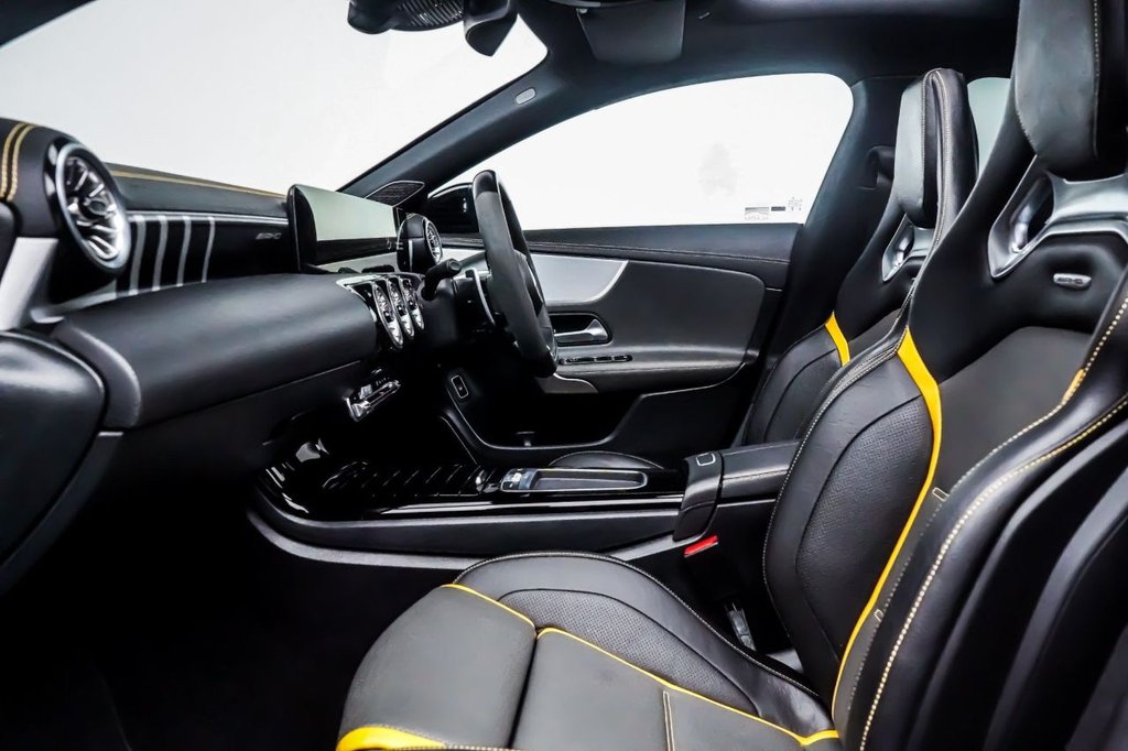 Mercedes Benz CLA