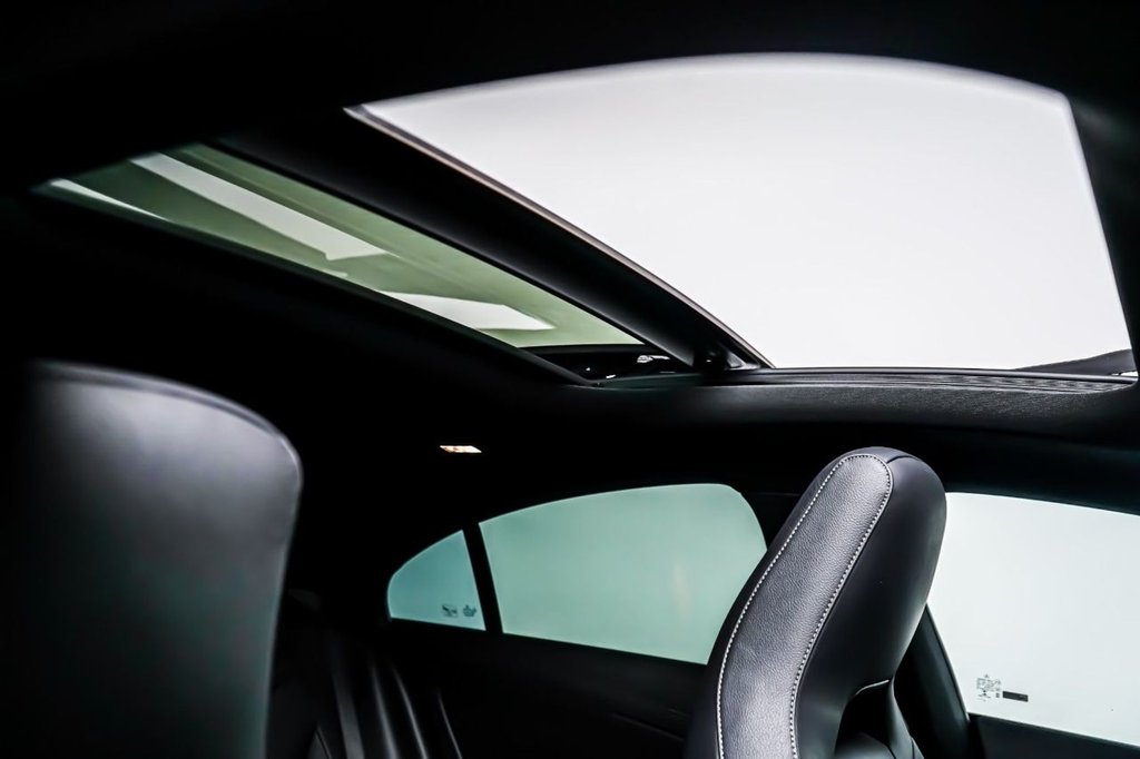 Mercedes Benz CLA