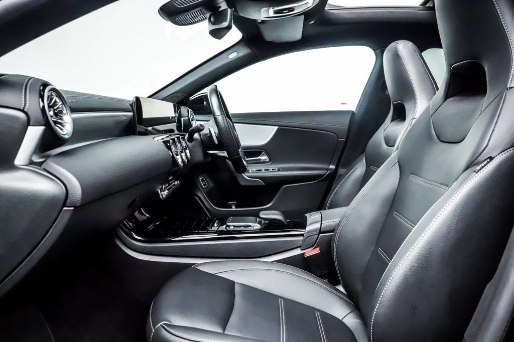 Mercedes Benz CLA