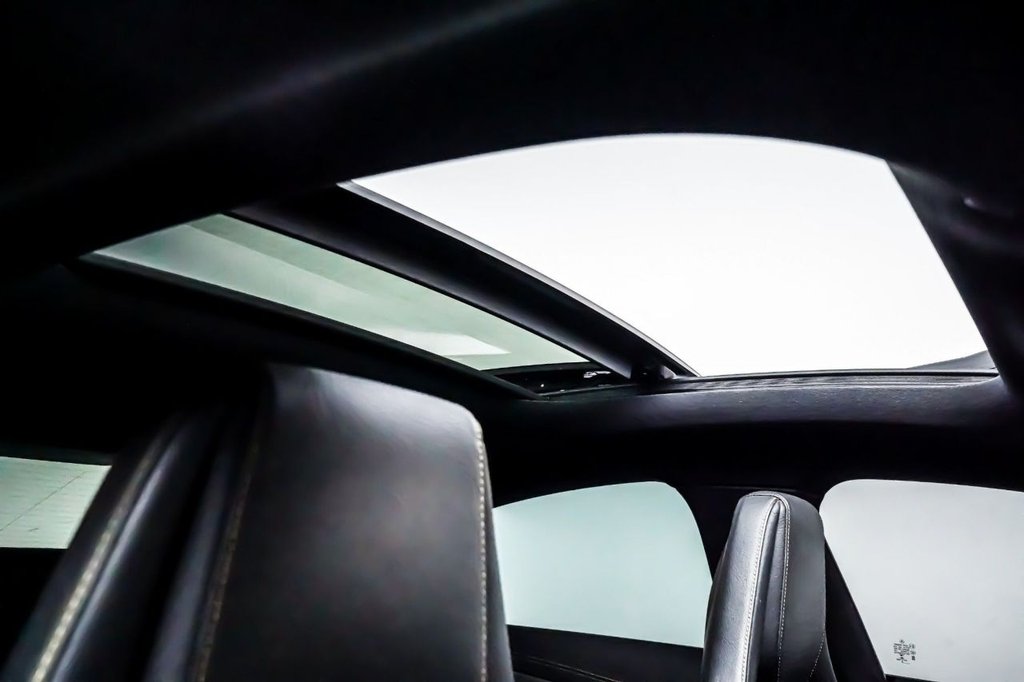 Mercedes Benz CLA