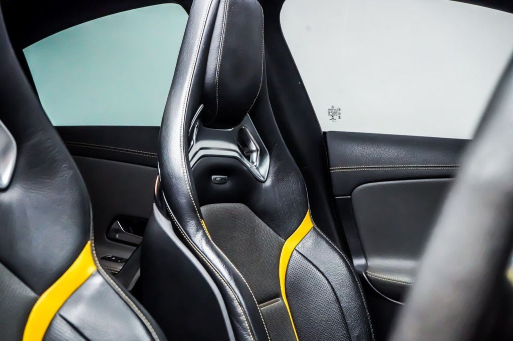 Mercedes Benz CLA