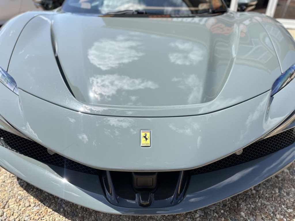 Ferrari SF90 Spider