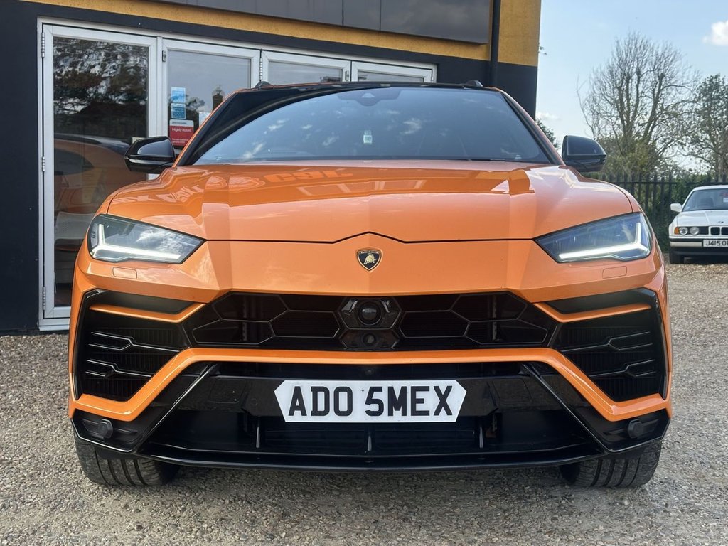 Lamborghini URUS