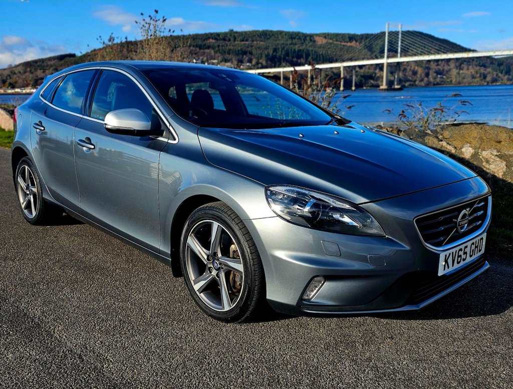 Volvo V40