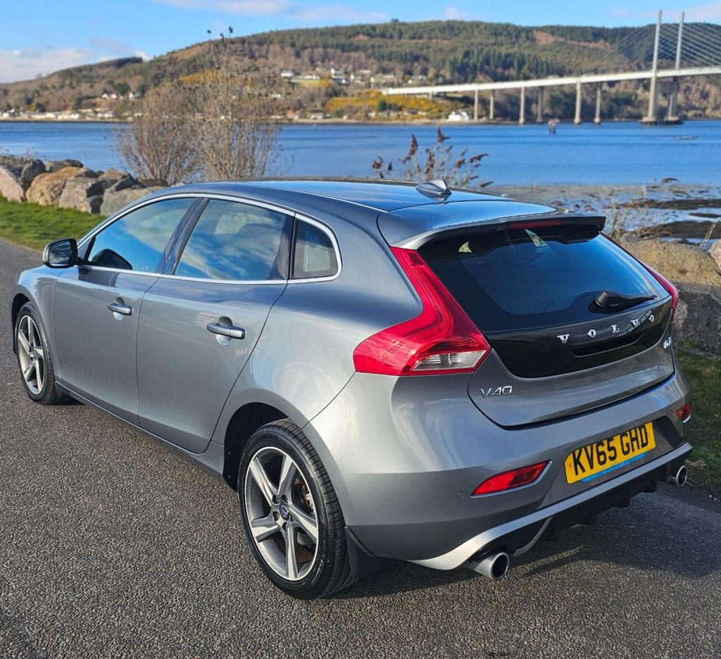 Volvo V40