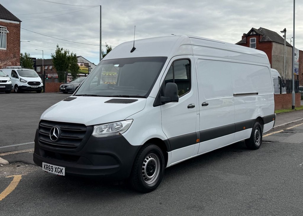 Mercedes Benz Sprinter