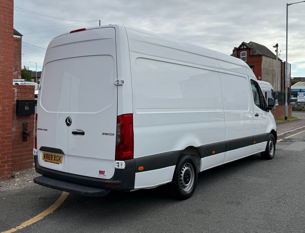 Mercedes Benz Sprinter