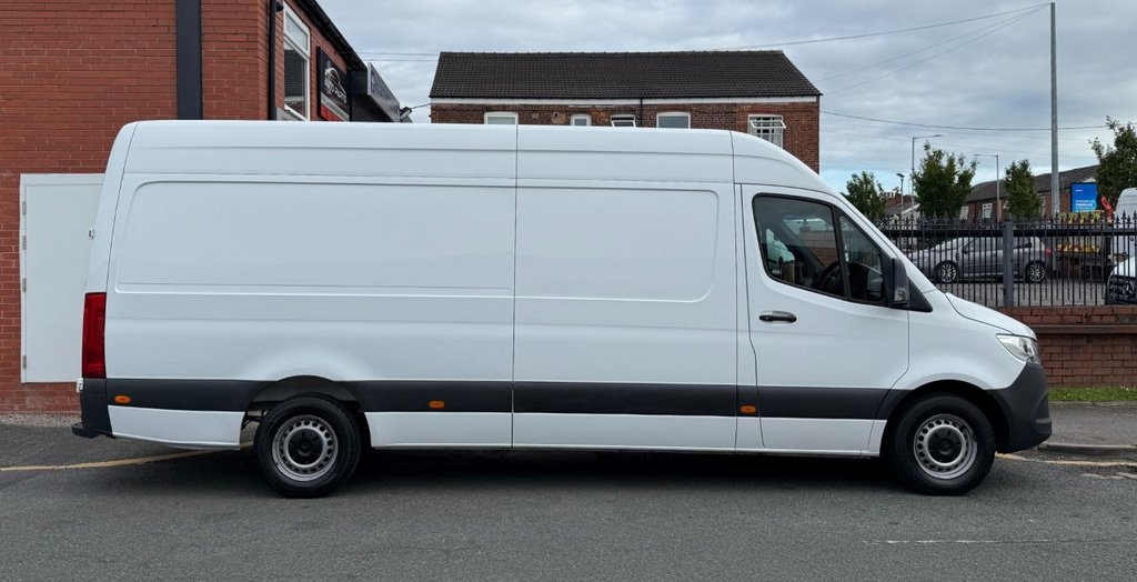 Mercedes Benz Sprinter