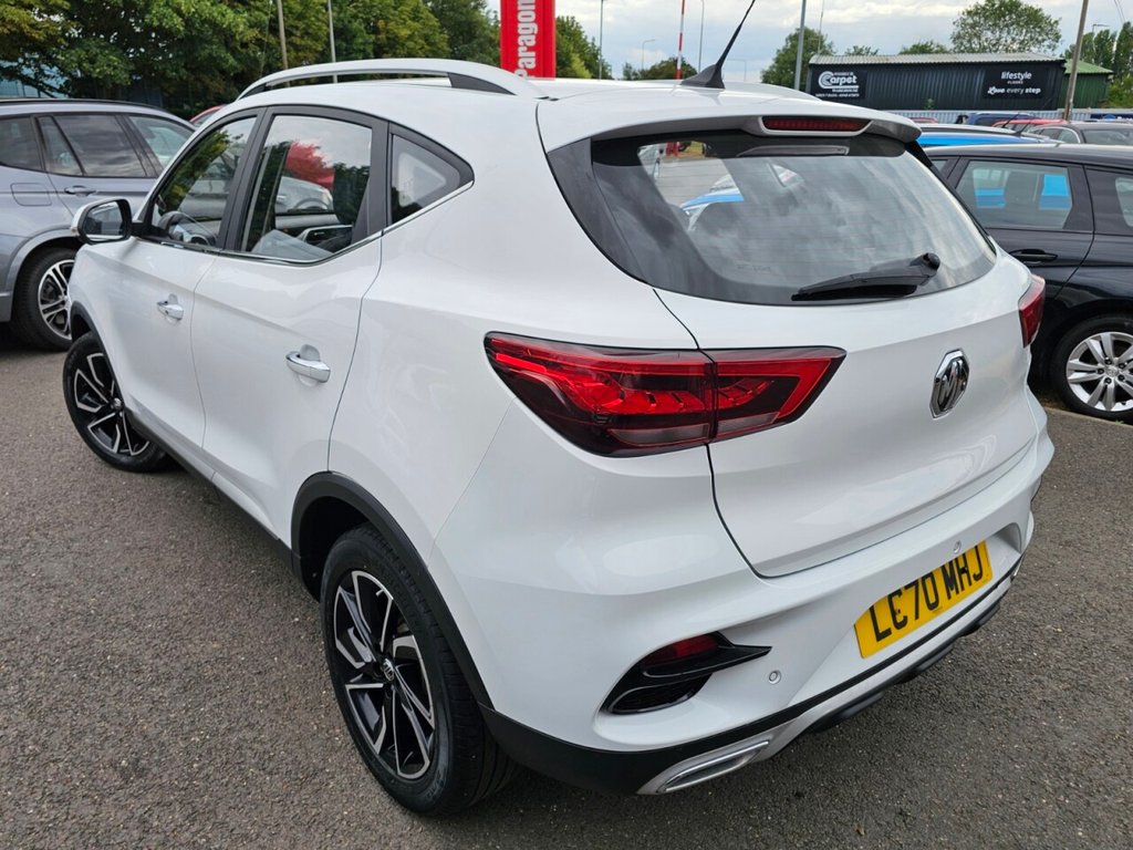 MG ZS