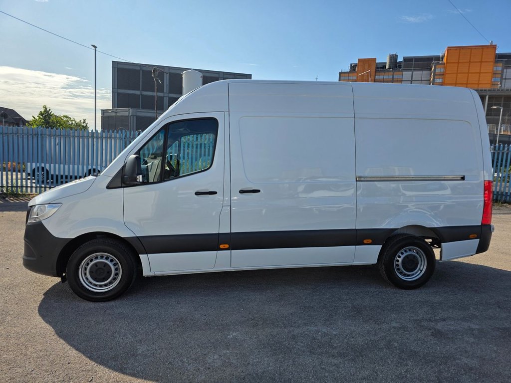 Mercedes Benz Sprinter