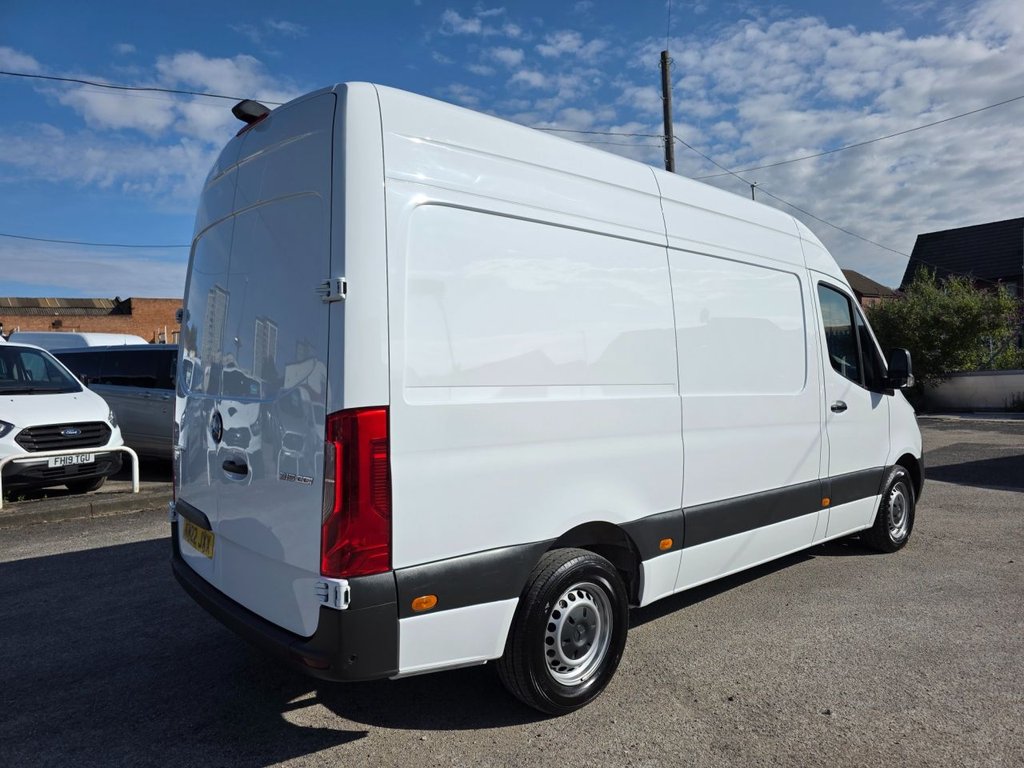 Mercedes Benz Sprinter