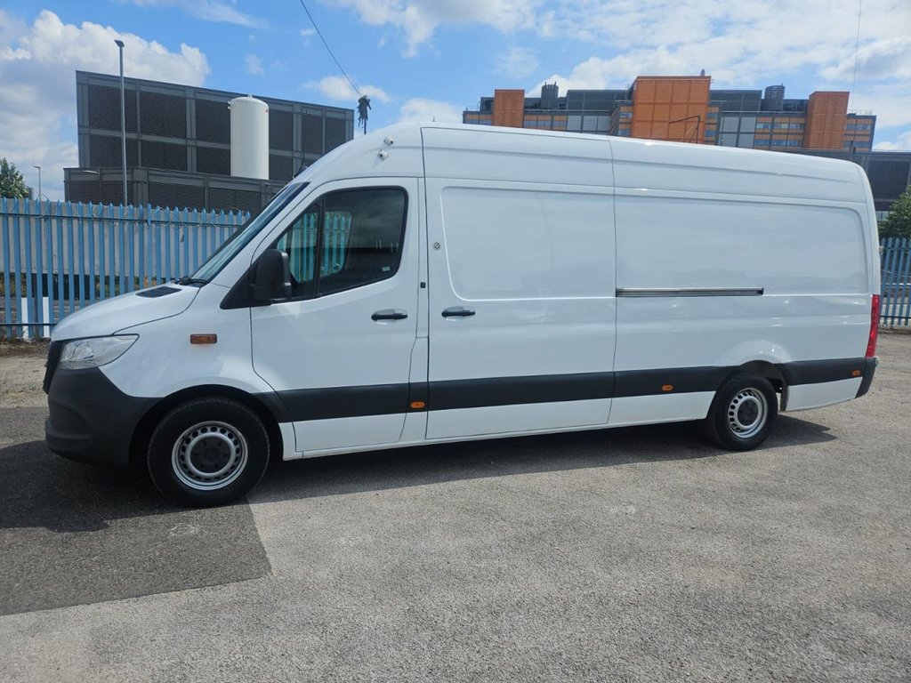 Mercedes Benz Sprinter