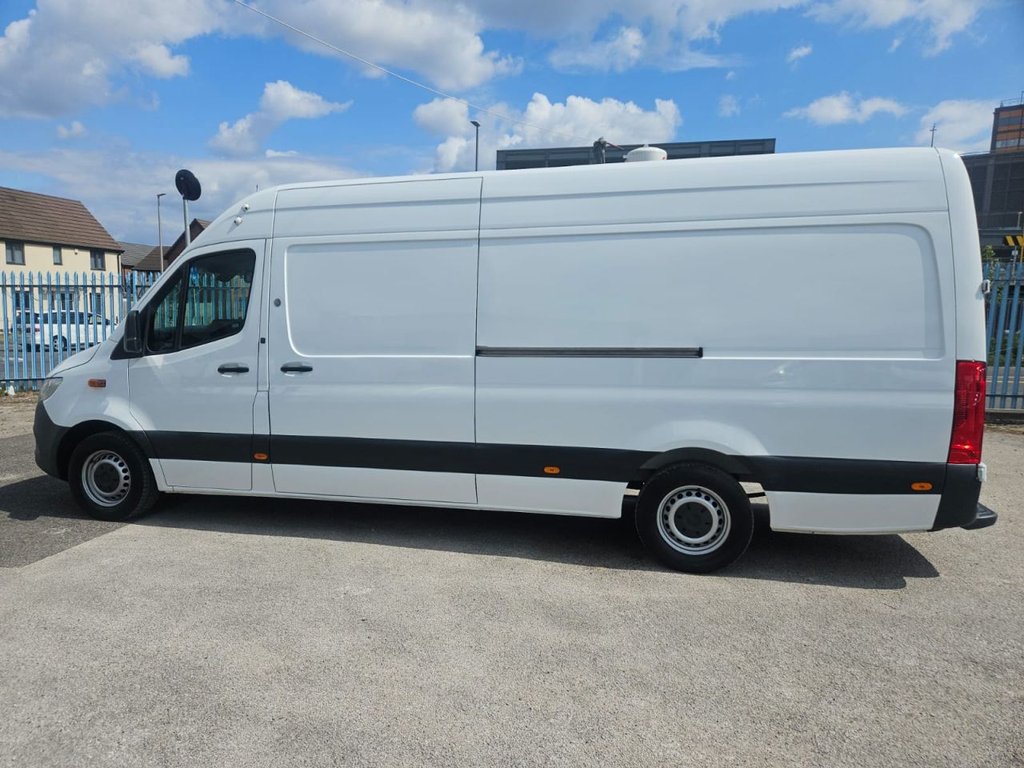 Mercedes Benz Sprinter