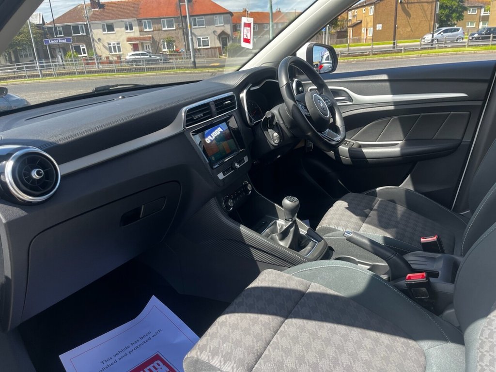 MG ZS