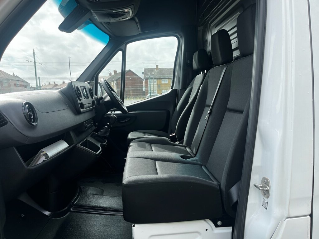 Mercedes Benz Sprinter