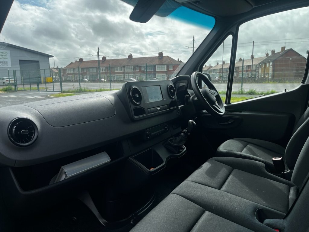 Mercedes Benz Sprinter