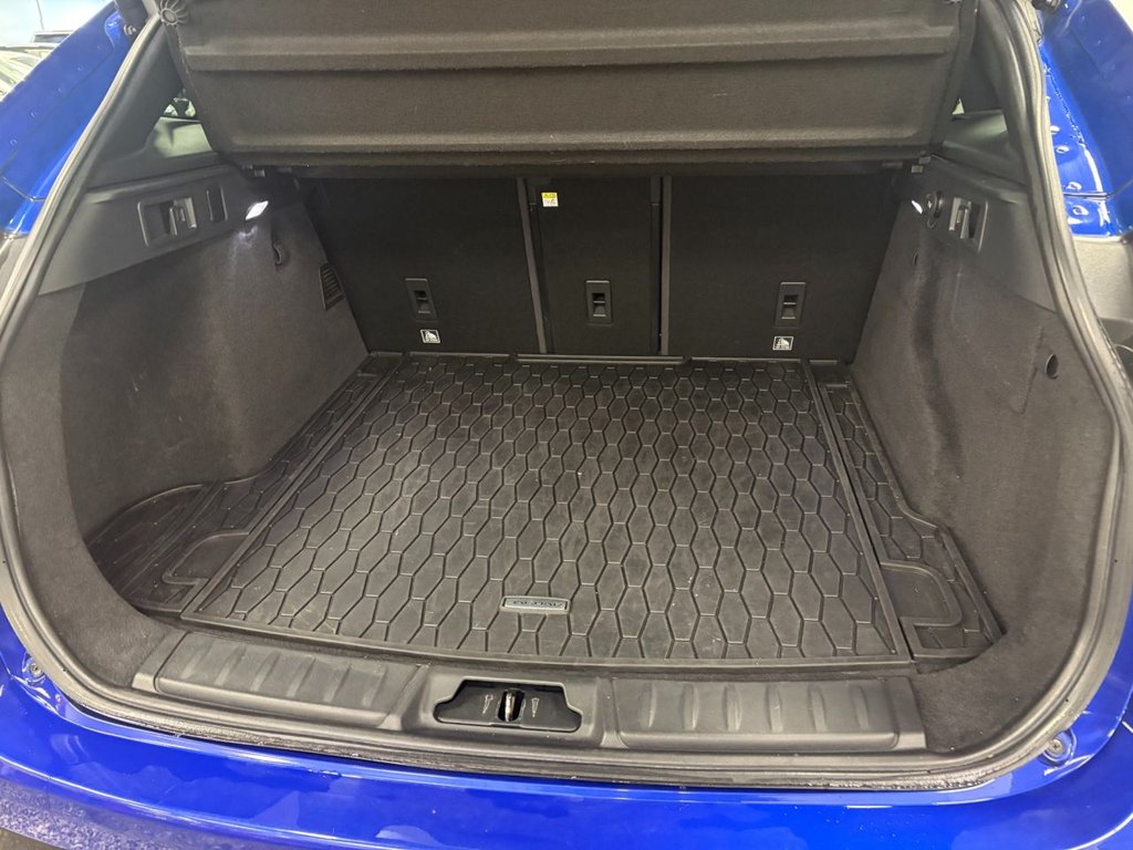 Jaguar F Pace