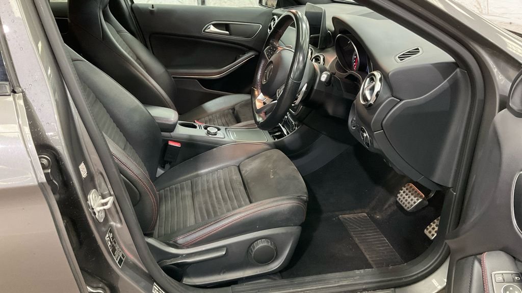 Mercedes Benz GLA Class