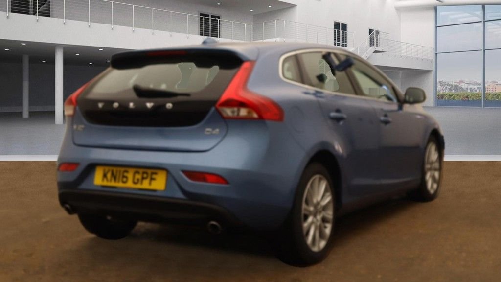 Volvo V40