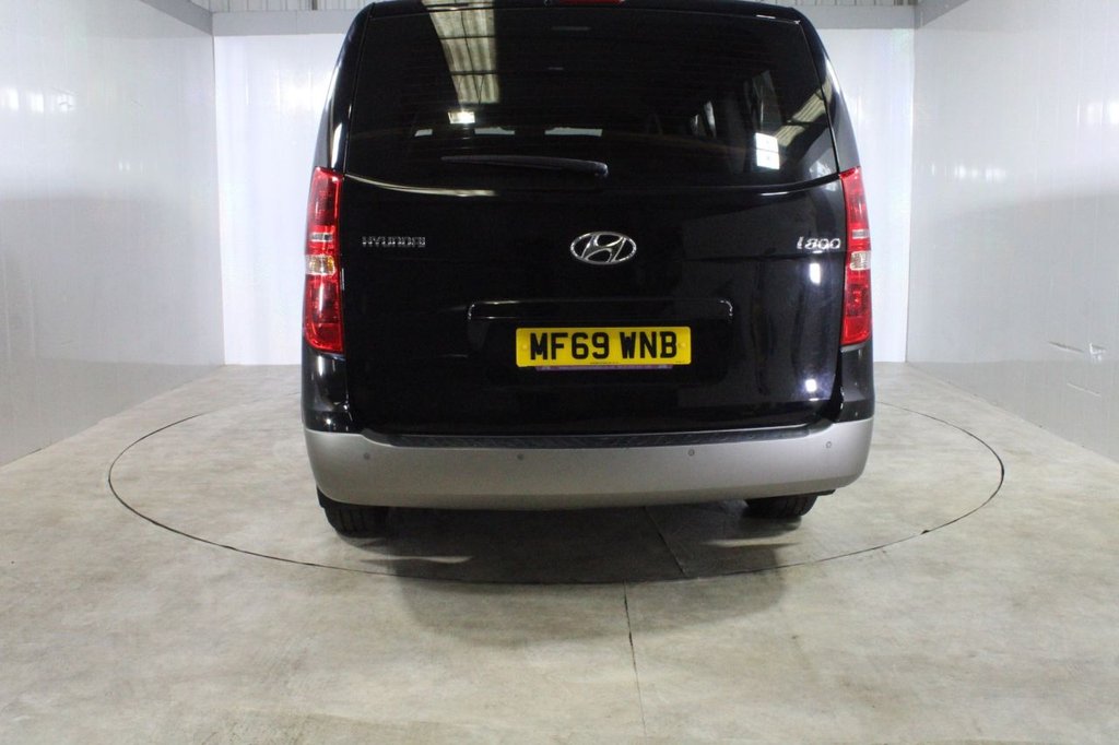Hyundai i800