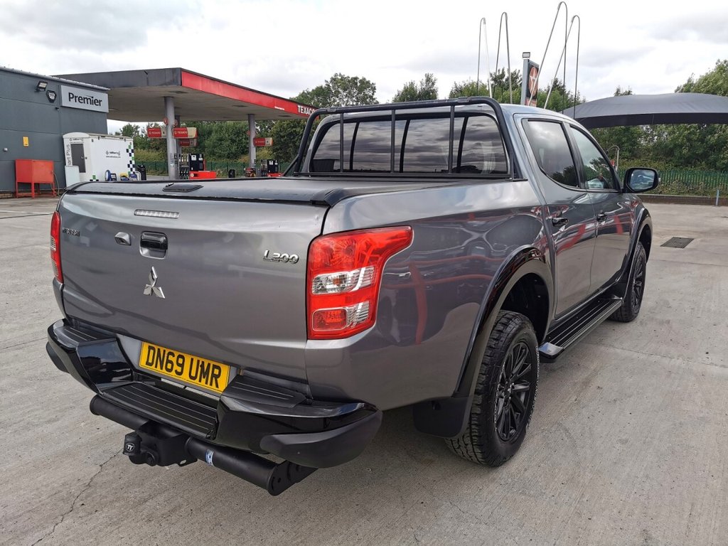 Mitsubishi L200