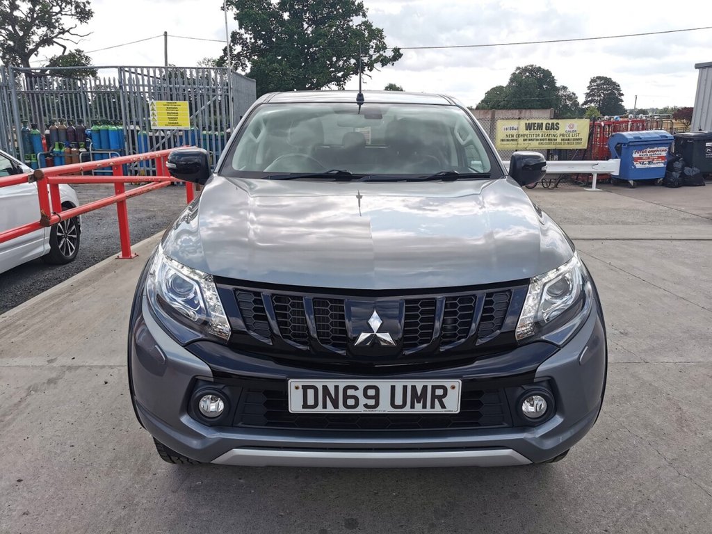 Mitsubishi L200