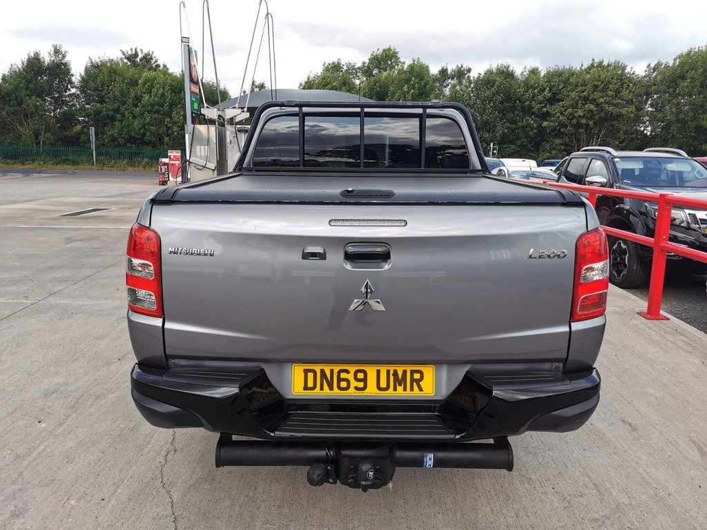 Mitsubishi L200