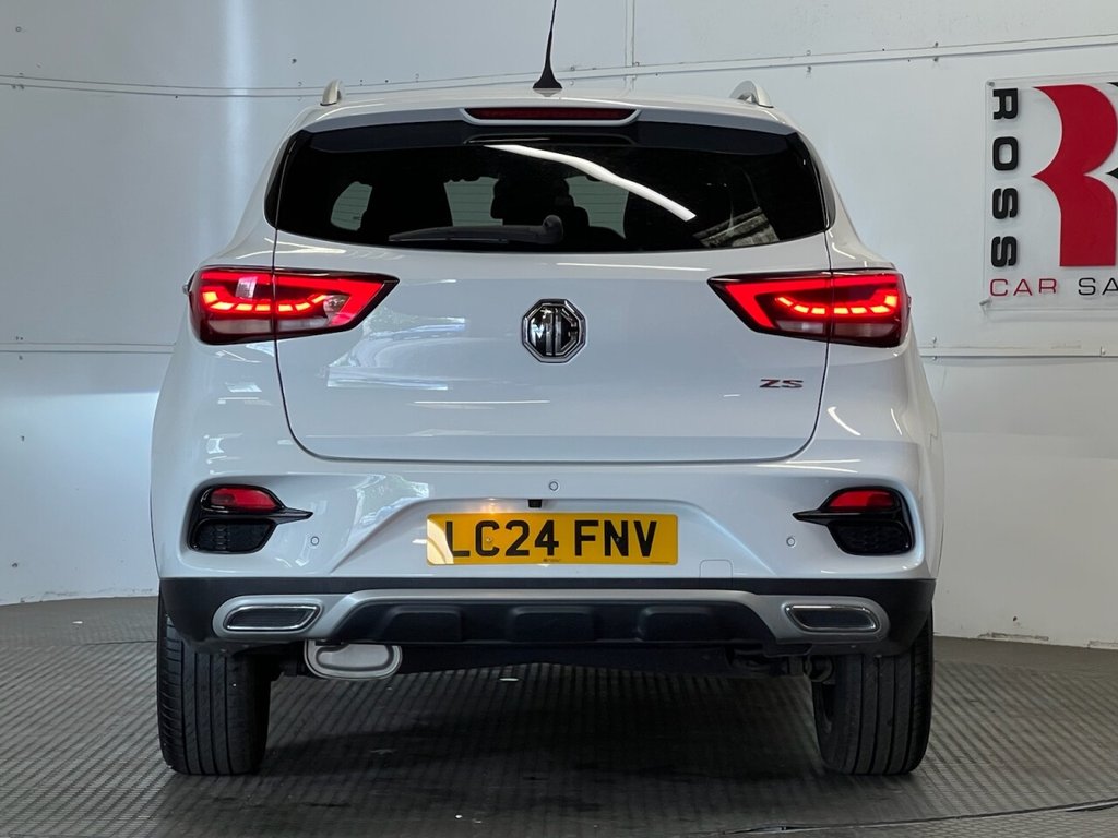MG ZS