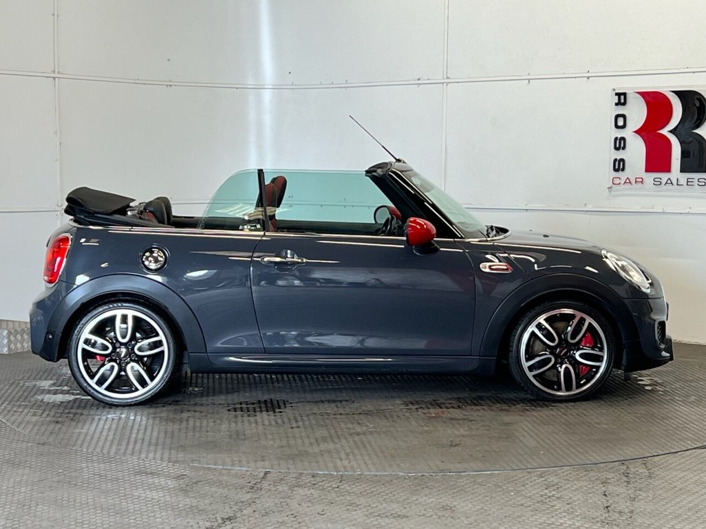 MINI Convertible