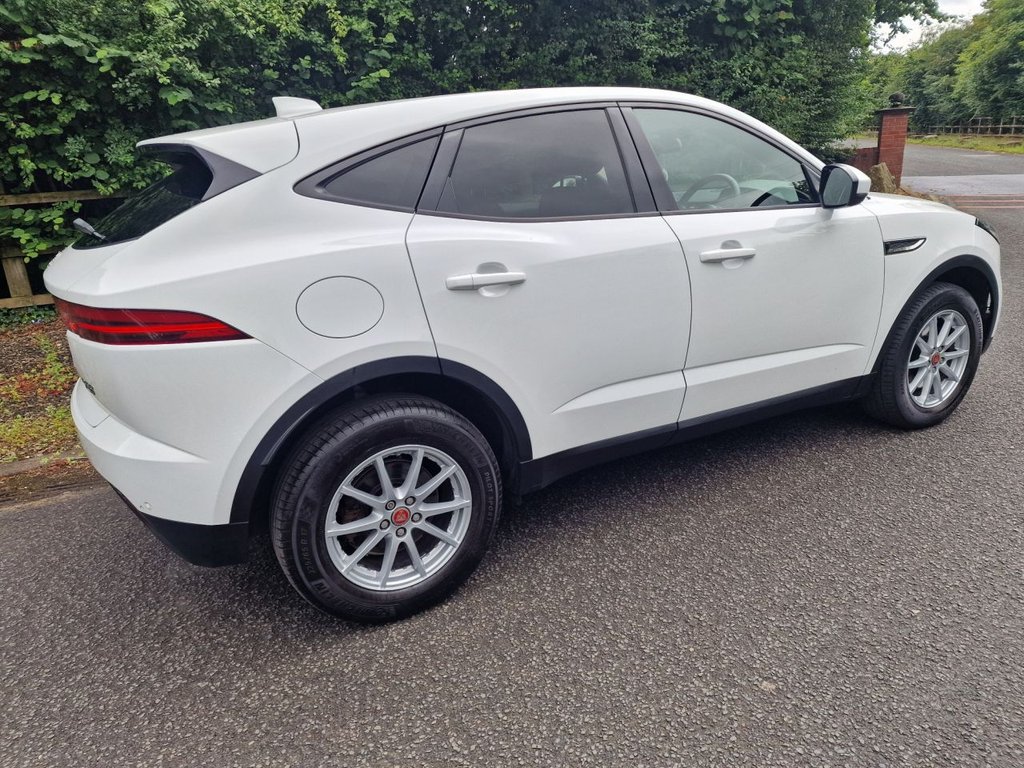 Jaguar E Pace
