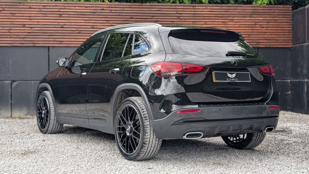 Mercedes Benz GLA Class