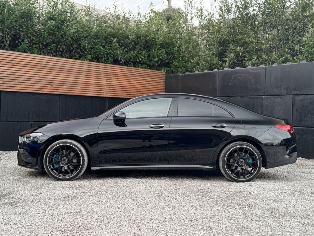 Mercedes Benz CLA