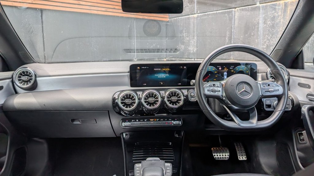 Mercedes Benz CLA