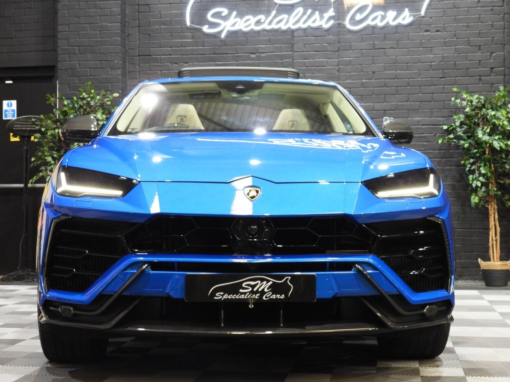 Lamborghini URUS