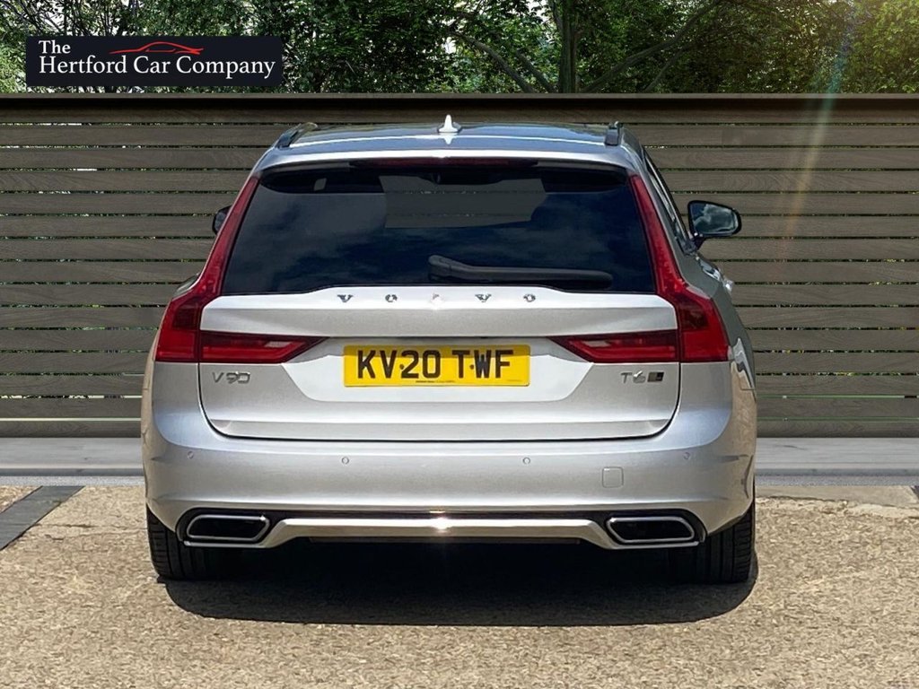 Volvo V90