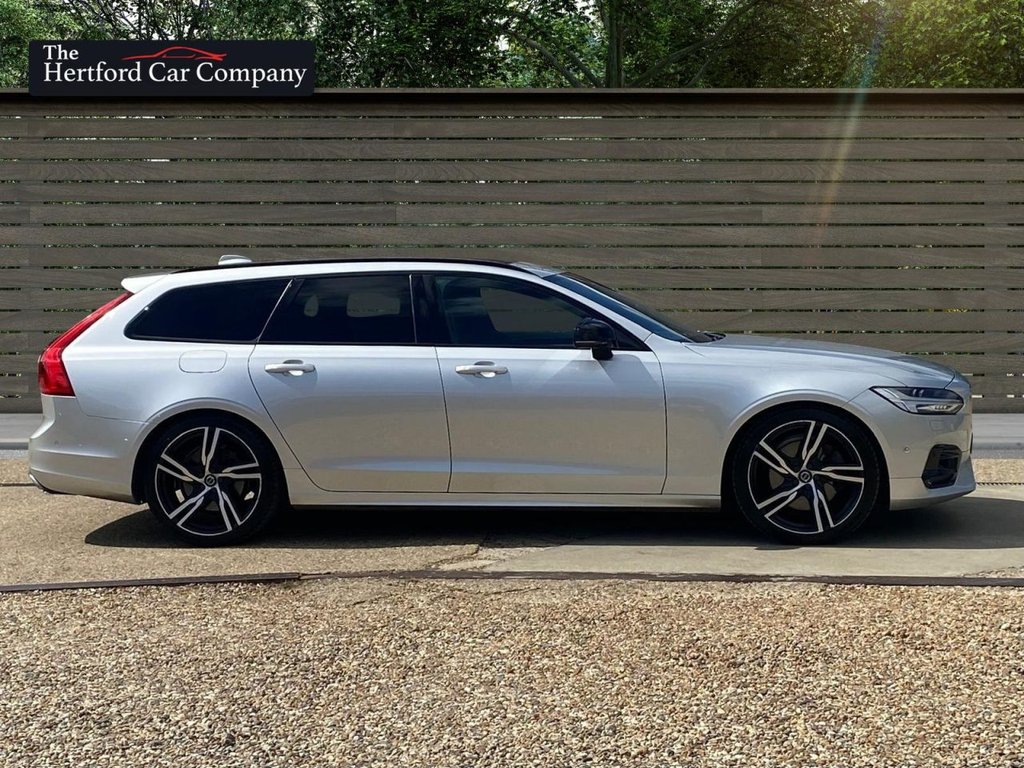 Volvo V90