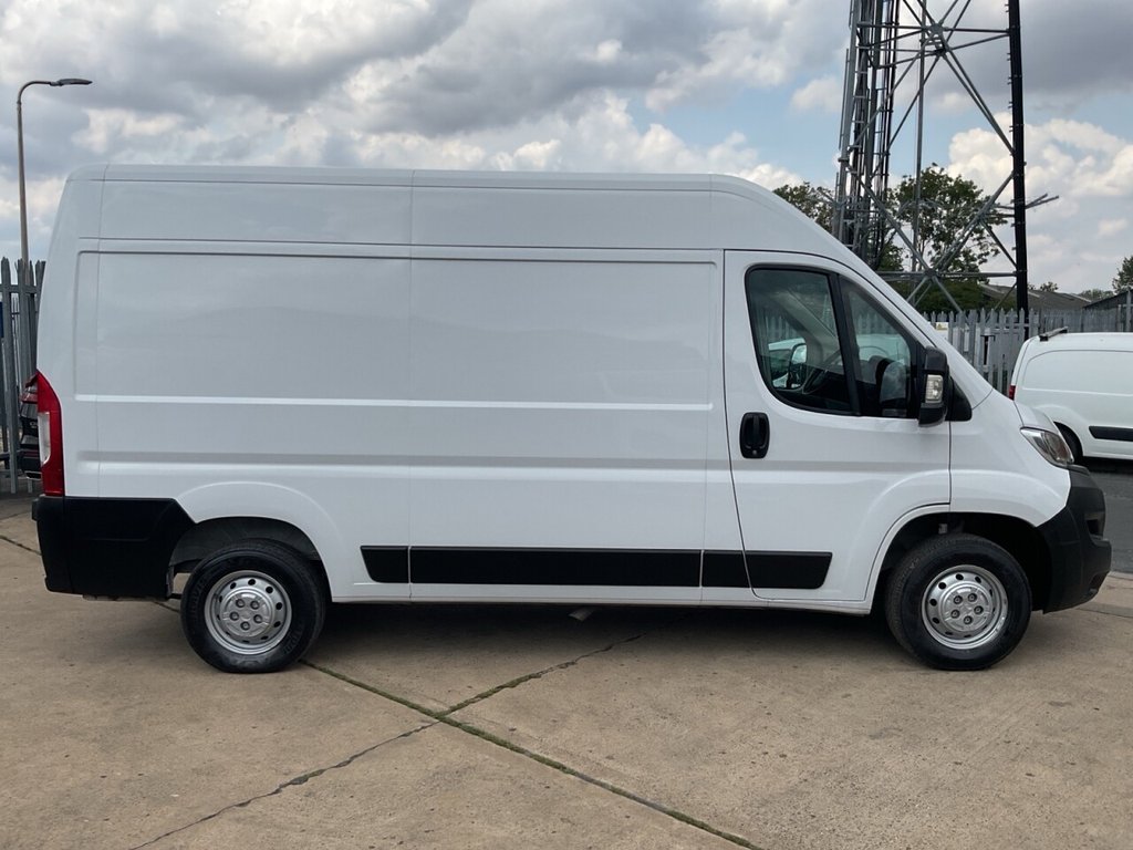 Vauxhall Movano