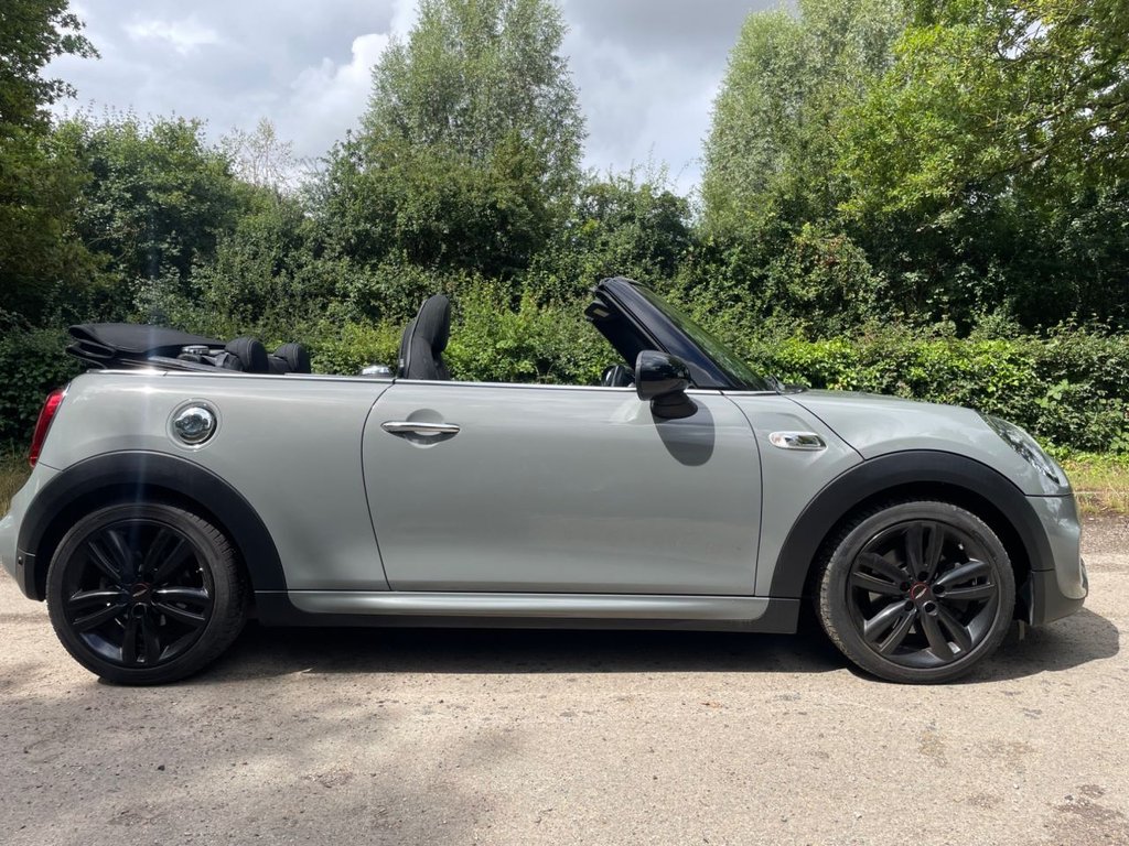 MINI Convertible