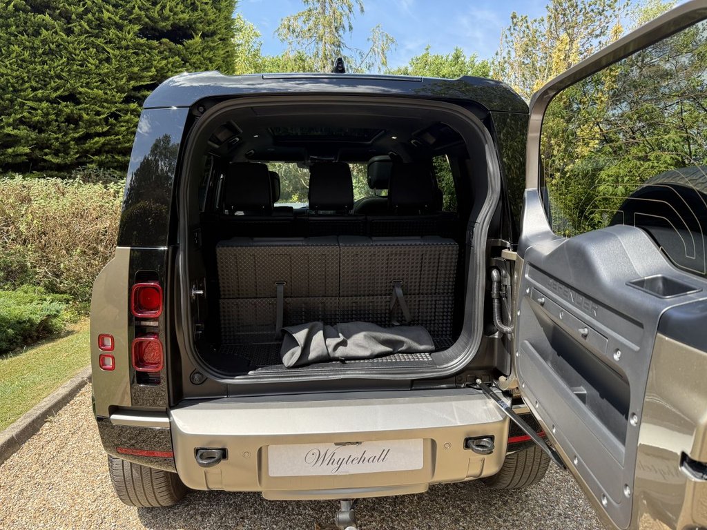 Land Rover 110