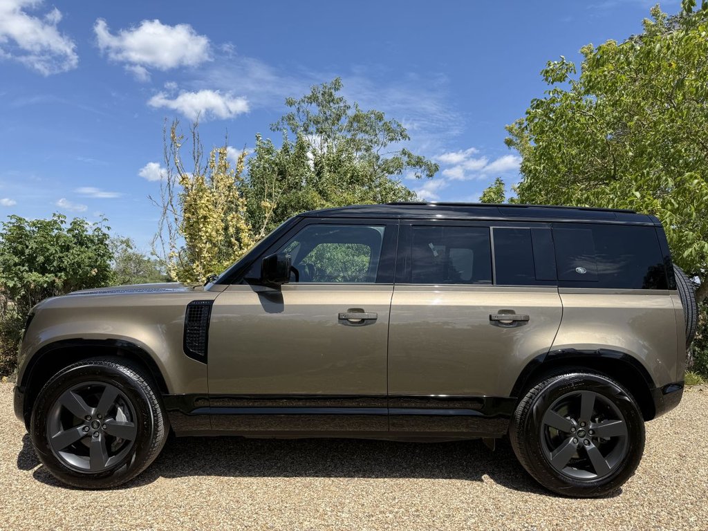 Land Rover 110