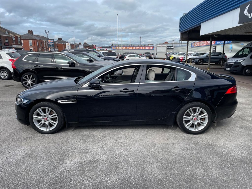 Jaguar XE