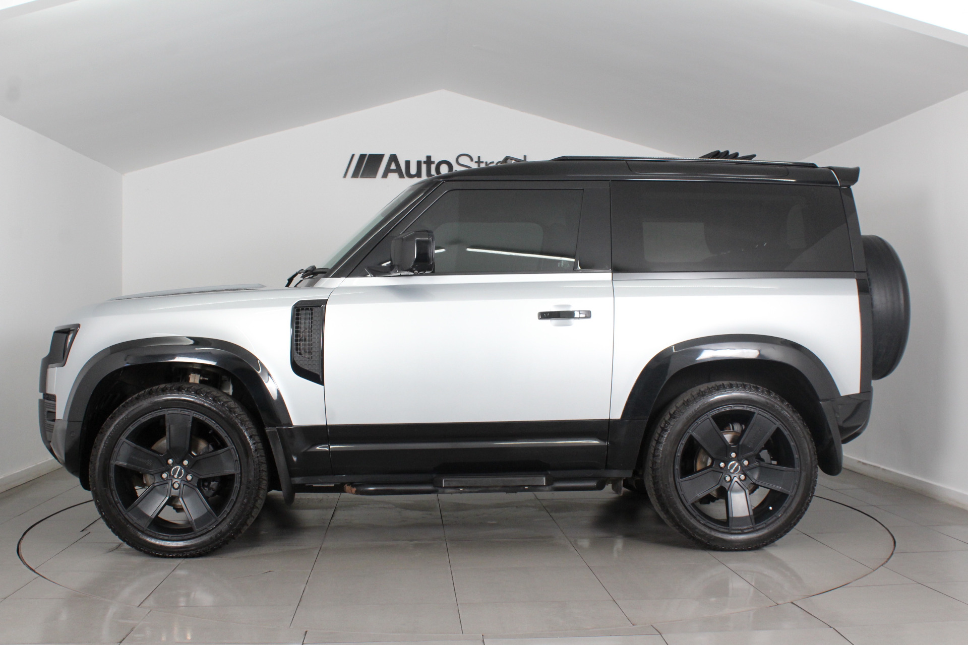 Land Rover 90