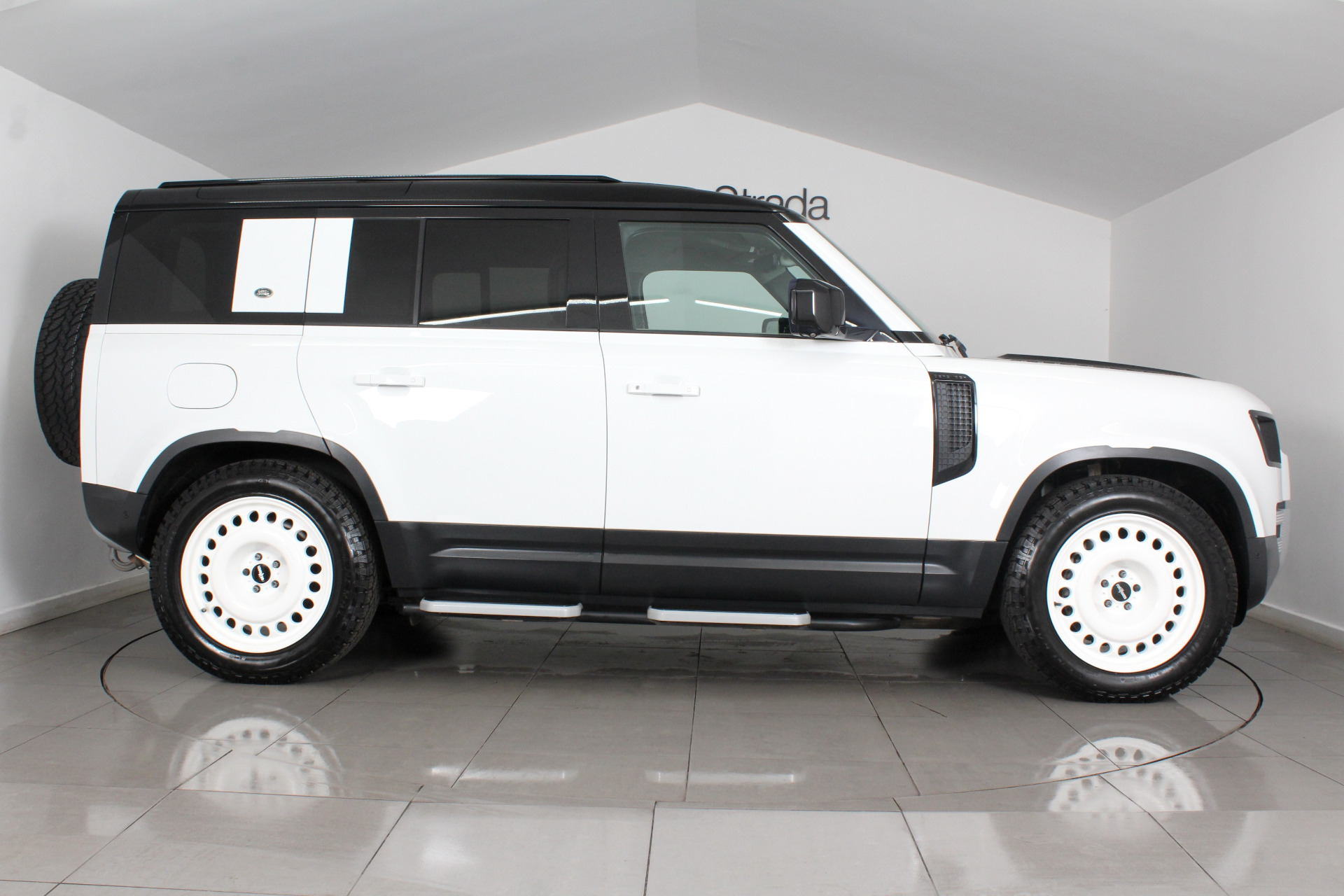 Land Rover 110