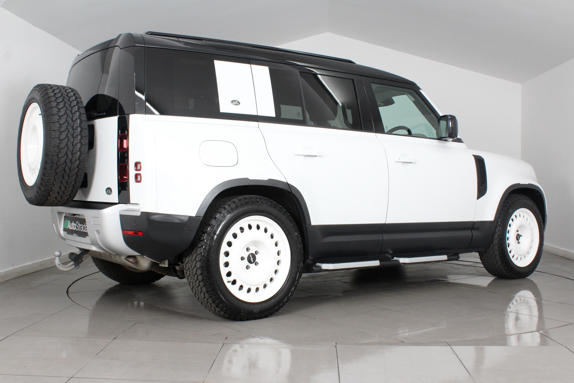 Land Rover 110