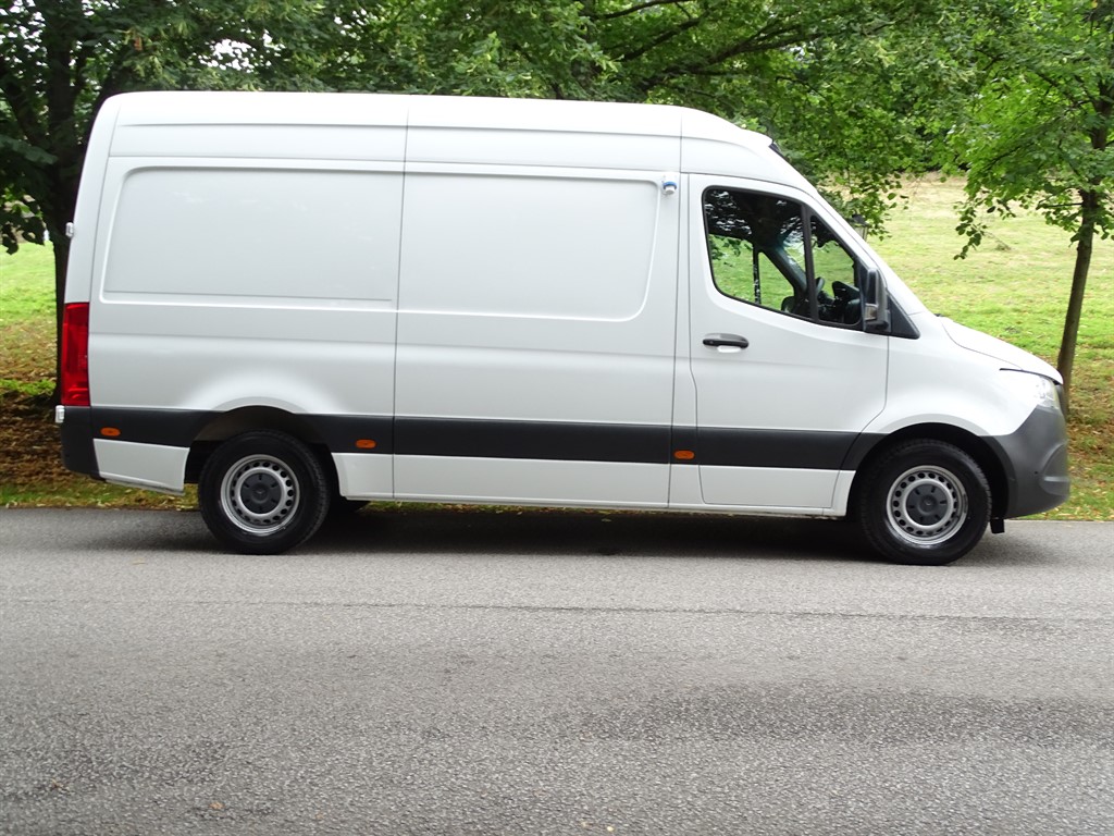 Mercedes Benz Sprinter