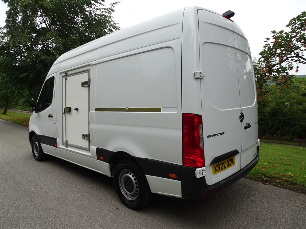 Mercedes Benz Sprinter