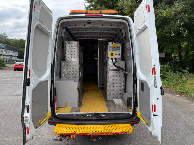 Mercedes Benz Sprinter