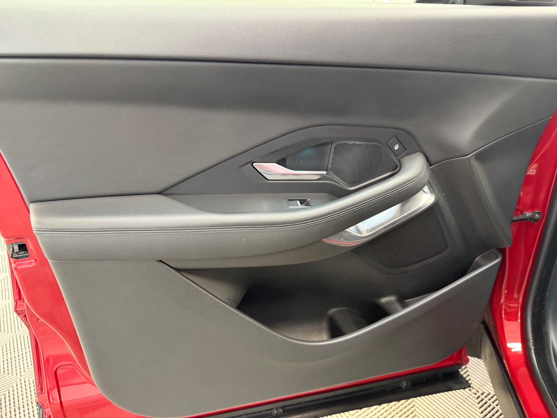 Jaguar E Pace