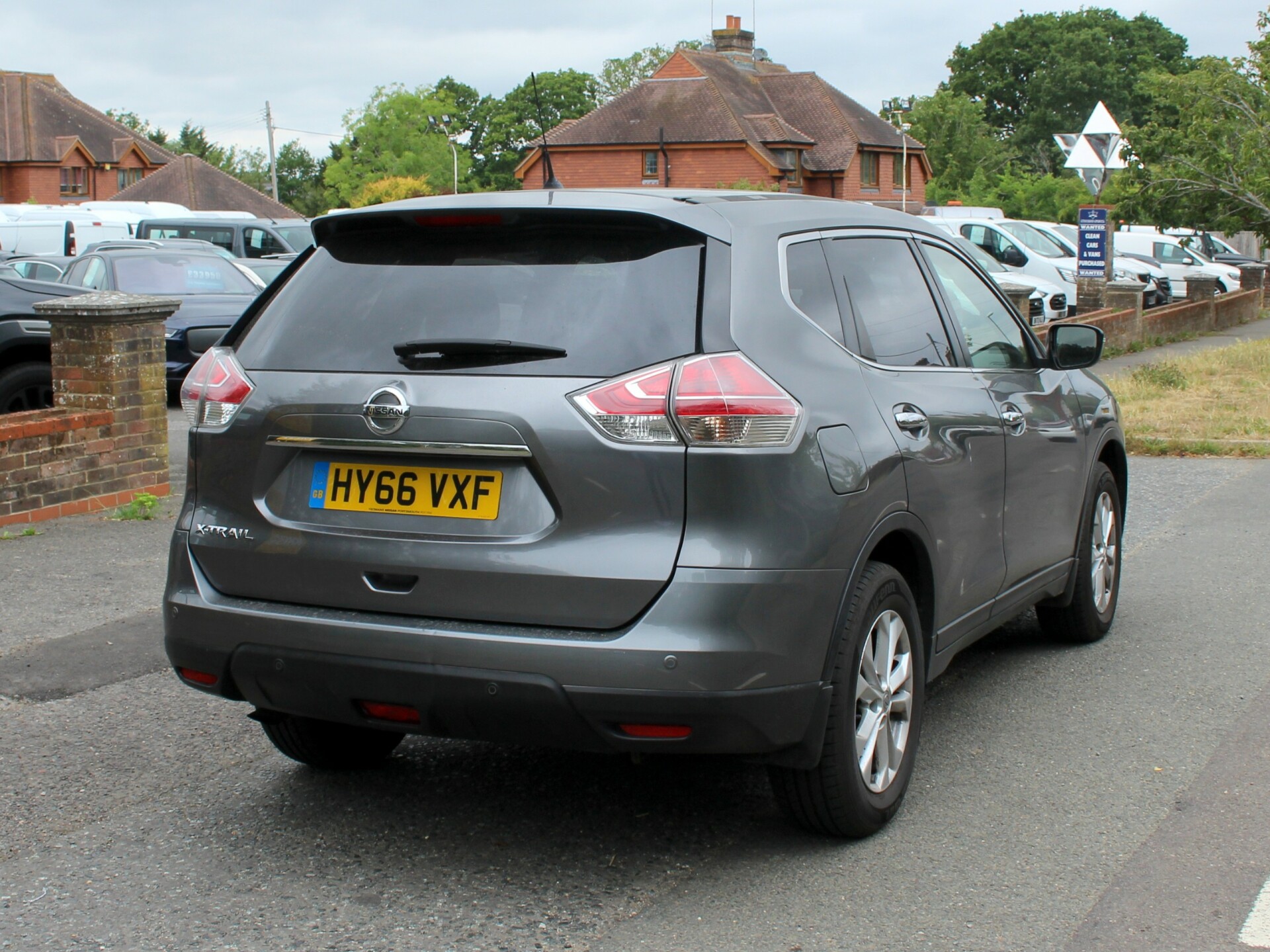Nissan X Trail