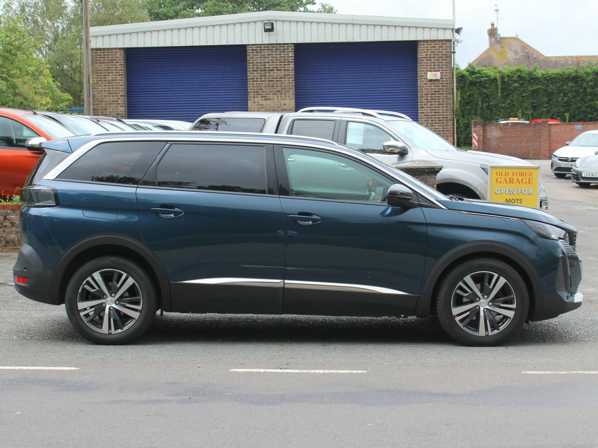 Peugeot 5008